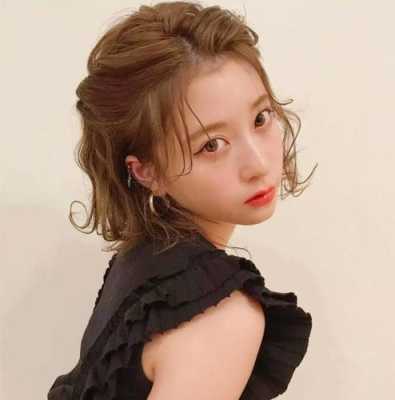 到脖子的短发叫什么（到脖子那的短发怎么扎好看）