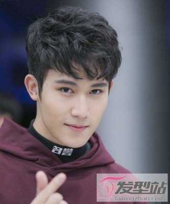 短发适合烫什么发型男（男士短发烫发发型，图片）