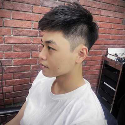 短发适合烫什么发型男（男士短发烫发发型，图片）