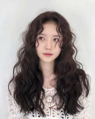 如何自己烫发永久保持,怎么烫发持久不掉头发