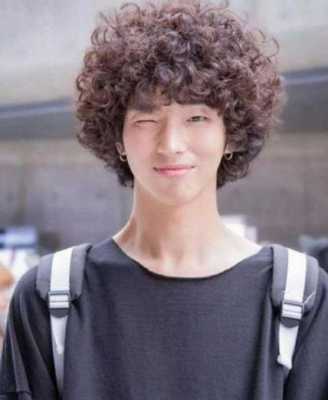 头大怎么烫发（头大怎么烫发男）