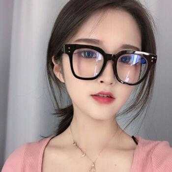 大脸适合带什么眼镜女