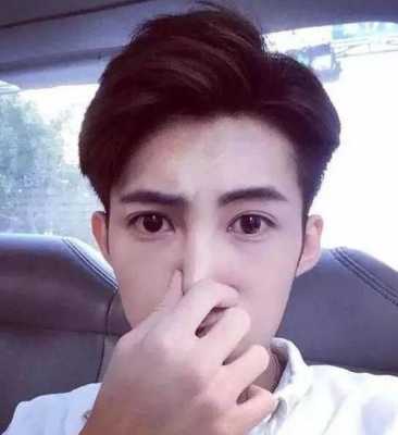 应该弄个什么发型好看？脸型是瓜子脸，稍长,瓜子脸适合什么头型男