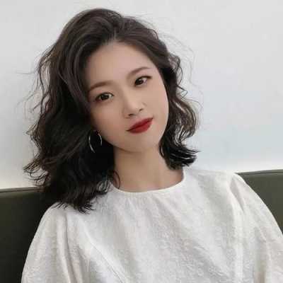 卷发梳怎么卷（烫了头发结果卷太小，怎么是卷大些）