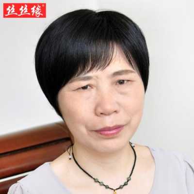 老人剪什么短发图片（78岁女性老人留短发啥发型好看）