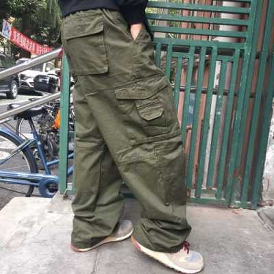 男胖人适合什么裤子（男胖人能穿黄色裤子吗）
