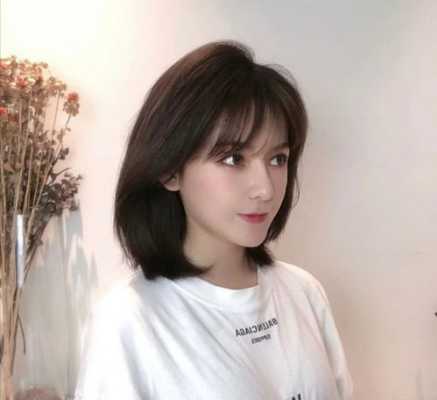锁骨发可以扎什么发型（锁骨发戴帽子怎么扎简单好看）
