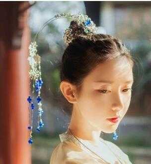 古装头型怎么扎（古装头型怎么扎才好看图片）
