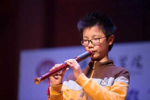 怎么吹长头发（我的巴乌俩个月没吹，5和6发不出声音来了，怎么办呢）