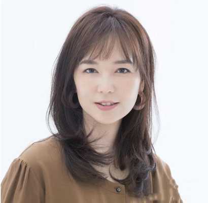 45岁梳什么发型好看（45岁梳什么发型好看女）