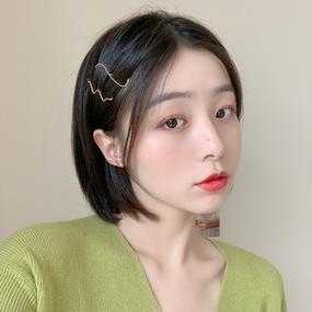怎么样把刘海夹到两边还很好看,短发刘海怎么夹好看图片