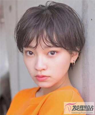 短发留长怎么修啊,女生超短发怎么打理好看