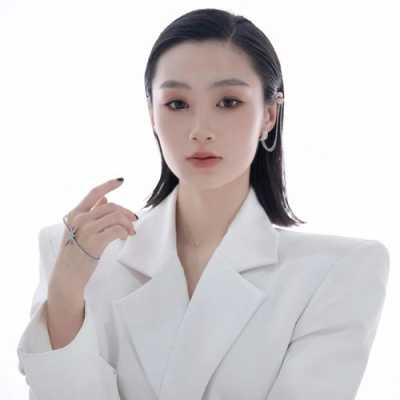 自己在家怎么染白发（自己在家怎么染白发好用又方便）