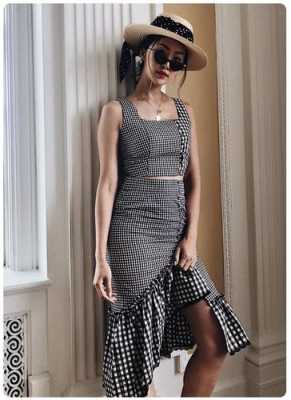 方脸穿什么领子的衣服（方脸穿什么领子的衣服好看）