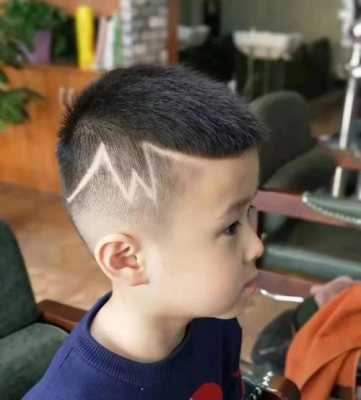 小男孩什么发型最帅（小男孩什么发型最帅图片）