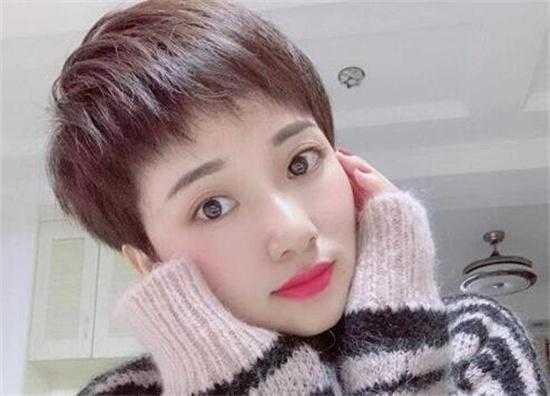 头发很少，想剪短发适合什么样的发型呢,头发少适合什么样短发女