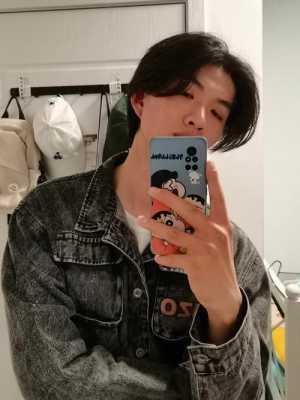 为什么男生头发长得快（男生头发为什么长这么慢）
