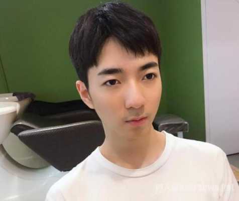 12~13岁，剪什么发型好看,有什么头型最适合学生男生