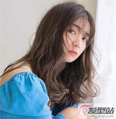 现在流行什么样的卷发（现在流行什么样的卷发发型）