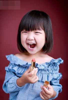 如何给3岁小孩子剪头发呢？小孩子总是动来动去的，怎么剪啊,3岁女宝宝剪什么发型图片