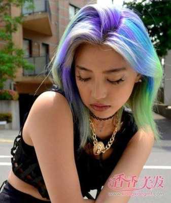 2017染什么渐变色好看（发尾渐变色涂抹方法）