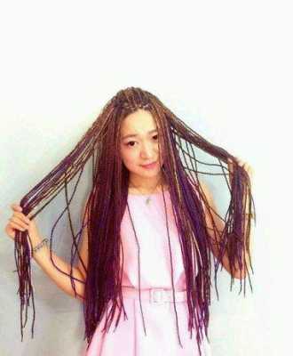 满头小辫子叫什么发型（满头小辫子叫什么发型女）