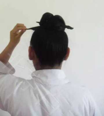 道士头型怎么扎图片（道士头型怎么扎图片大全）