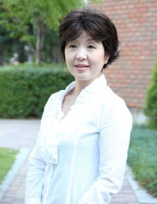 怎么追中年妇女（怎么追中年妇女）