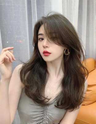 青木亚麻色适合什么肤色（青木亚麻色适合什么肤色的人）