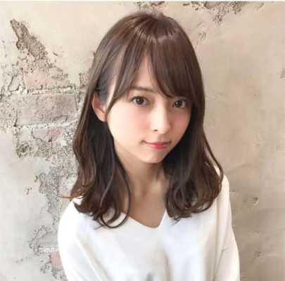 头发多又粗适合什么发型（头发多又粗适合什么发型女生）