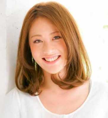 脸形大的女生适合什么发型（额头突，脸型长适合留什么发型）