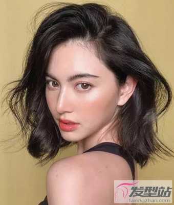 齐肩凌乱发型 怎么烫（齐肩凌乱发型 怎么烫好看）