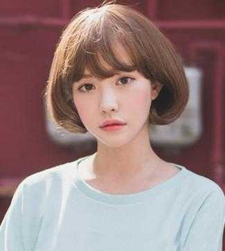 小瓜子脸适合什么短发（小瓜子脸适合什么短发型女）