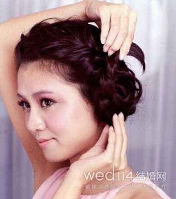 短头发怎么盘新娘发型（短头发怎么盘新娘发型好看）