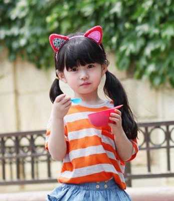 女童扎前面刘海怎么扎好看,小女孩齐刘海怎么扎好看