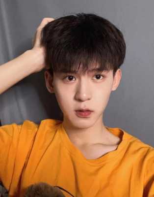 大学生留什么发型,大学生剪什么发型好看男