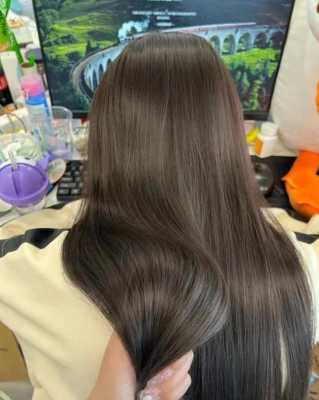 头发蓬蓬的用什么变顺（刚拉的头发头顶太尖怎么变圆变饱满）