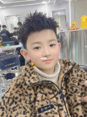 小孩烫头发有什么坏处（小孩烫头发有什么坏处吗）