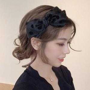 短发怎么带发带好看（短发发箍怎么戴好看）