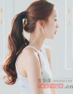 头发厚怎么扎马尾好看（头发厚怎么扎马尾好看图片）