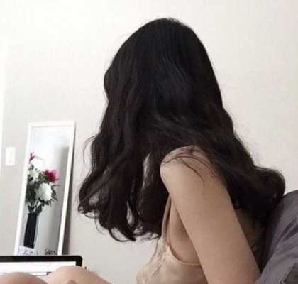 黑色长头发怎么烫好看（黑色长头发怎么烫好看图片）