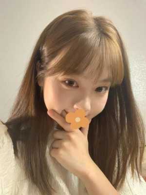 大学生染什么颜色的头发好看,大学生染什么发色好看女