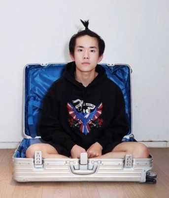 宝宝苹果头扎法,男生苹果头发型怎么扎好看
