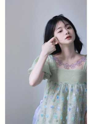 短发适合穿什么裙子啊,短发应穿什么样的裙子好看