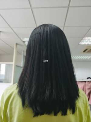 染完黑色头发怎么掉色（染黑头发褪色教程）