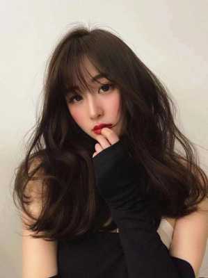 今年染什么颜色的头发好看（染发哪种颜色显白减龄又能盖白发）
