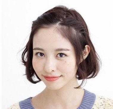 短发内扣怎么扎最好看（女孩子短发内扣怎么弄直）