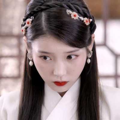 解树的发型怎么梳（解树的发型怎么梳好看）