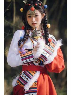 穿民族风头发怎么搭配（穿民族风头发怎么搭配衣服）