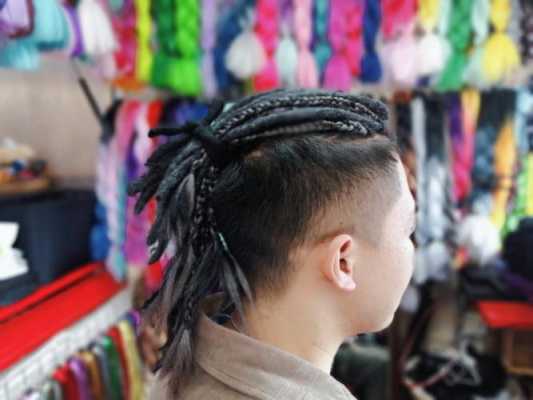 男生辫子发型要怎么留（男生怎么留辫子）